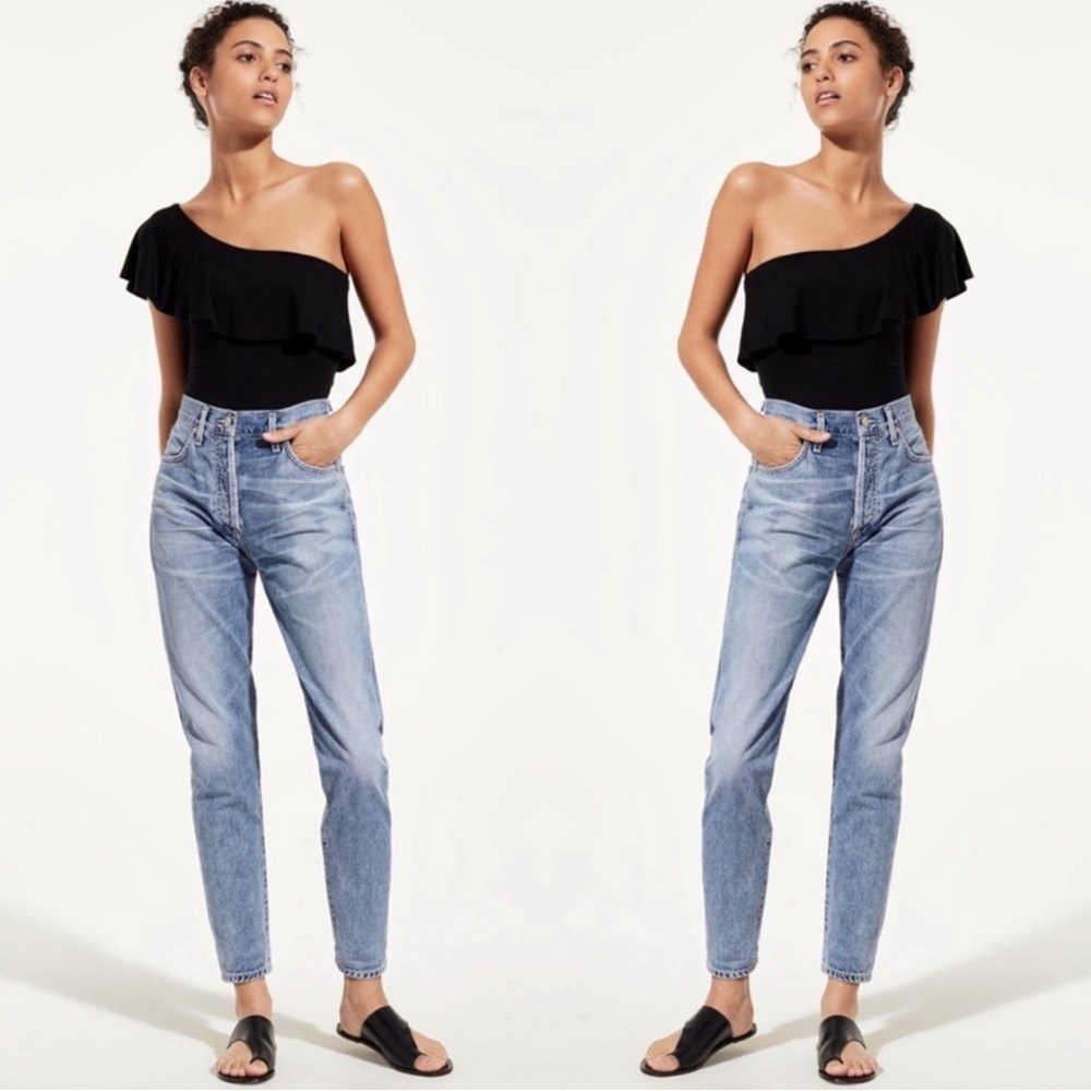 Citizens of Humanity Liya high rise classic fit crop. Size 26